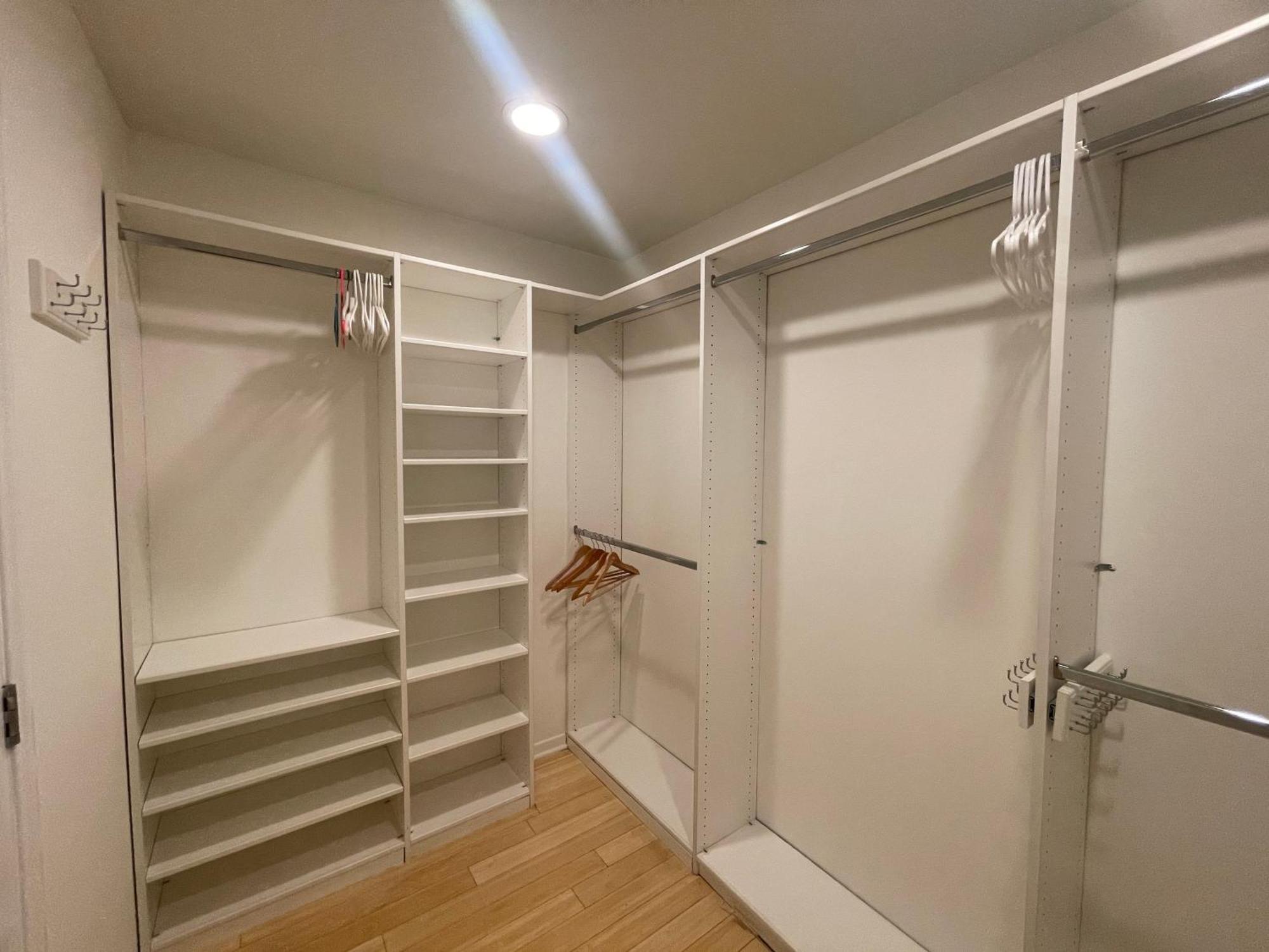 Charming Bright Traditional Home In Sherman Oaks Лос-Анджелес Экстерьер фото